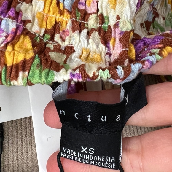 Sanctuary Drawn To You Floral  Top in Sunny Field NWT - Picture 5 of 9